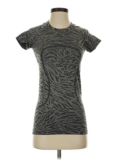 Pre-owned Lululemon Athletica Active T-shirt In Gray