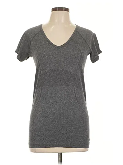 Pre-owned Lululemon Athletica Active T-shirt In Gray