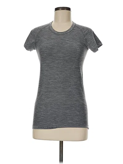 Pre-owned Lululemon Athletica Active T-shirt In Gray