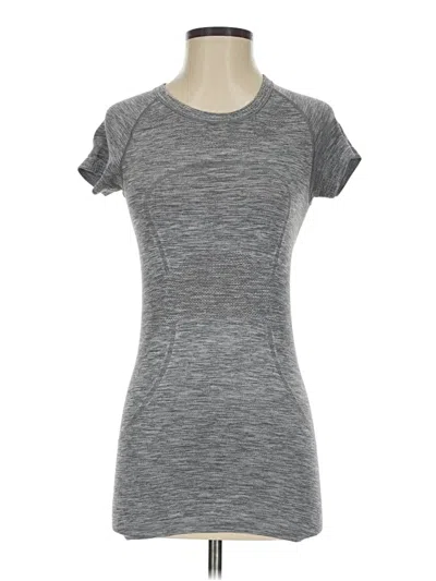 Pre-owned Lululemon Athletica Active T-shirt In Gray
