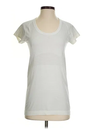 Pre-owned Lululemon Athletica Active T-shirt In Ivory