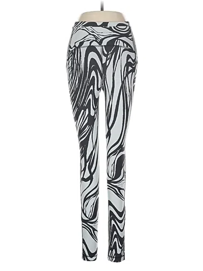 Pre-owned Lululemon Athletica Leggings In Silver