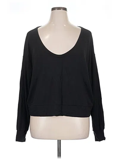 Pre-owned Lululemon Athletica Long Sleeve T-shirt In Black