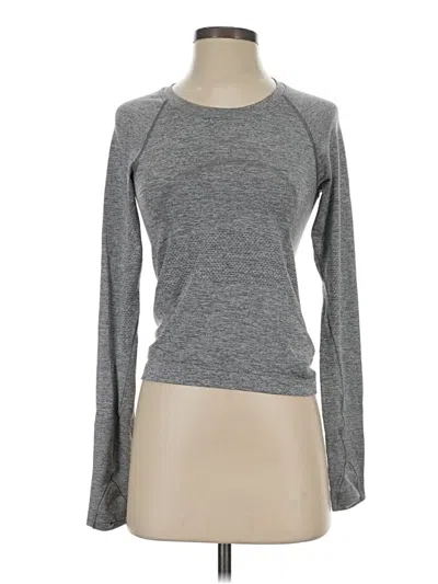 Pre-owned Lululemon Athletica Long Sleeve T-shirt In Gray
