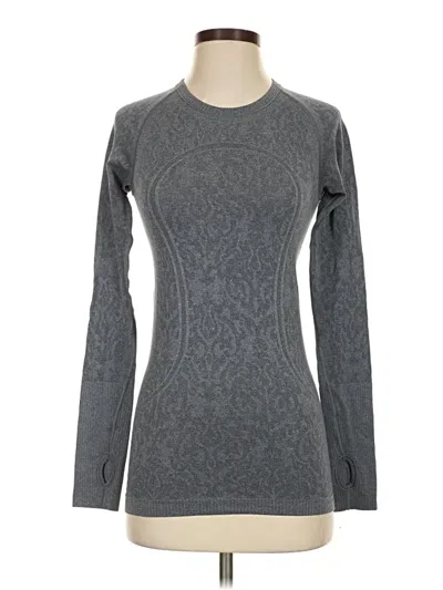 Pre-owned Lululemon Athletica Long Sleeve T-shirt In Gray