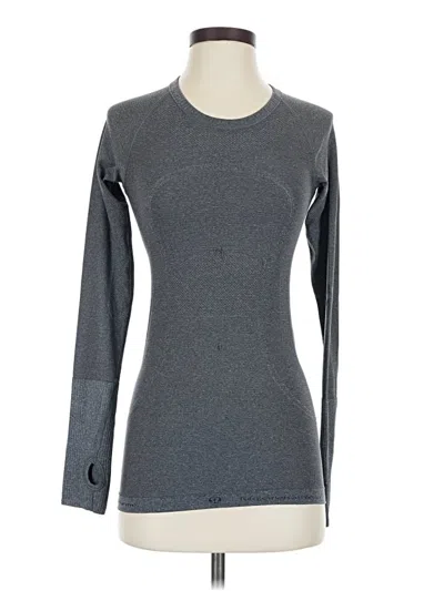 Pre-owned Lululemon Athletica Long Sleeve T-shirt In Gray