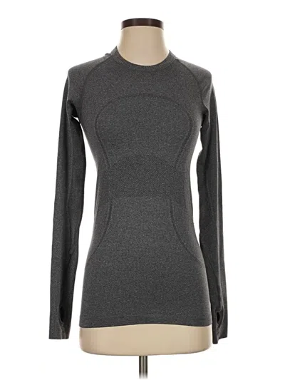 Pre-owned Lululemon Athletica Long Sleeve T-shirt In Gray