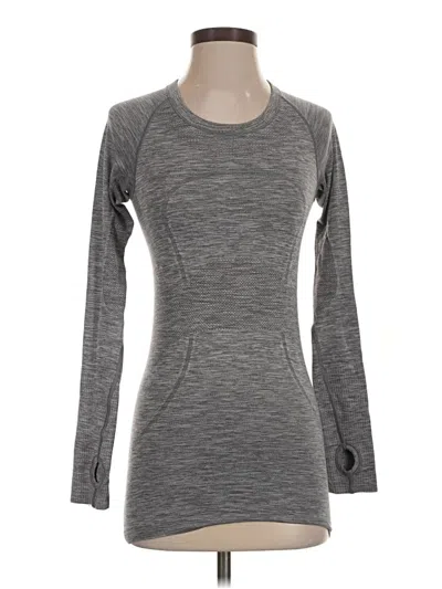 Pre-owned Lululemon Athletica Long Sleeve T-shirt In Gray