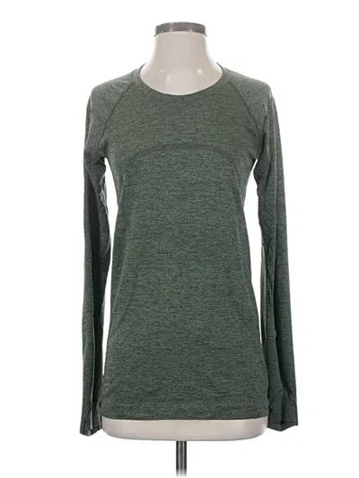 Pre-owned Lululemon Athletica Long Sleeve T-shirt In Green