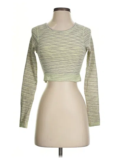 Pre-owned Lululemon Athletica Long Sleeve T-shirt In Green