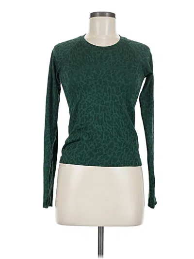 Pre-owned Lululemon Athletica Long Sleeve T-shirt In Green