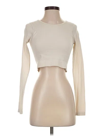Pre-owned Lululemon Athletica Long Sleeve T-shirt In Ivory