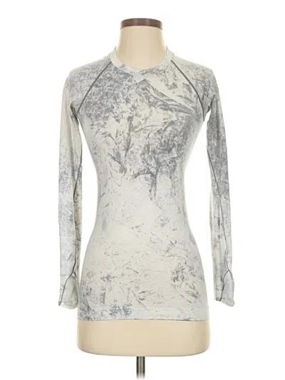 Pre-owned Lululemon Athletica Long Sleeve T-shirt In Silver