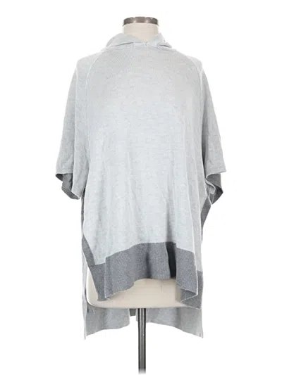 Pre-owned Lululemon Athletica Poncho In Gray