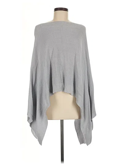Pre-owned Lululemon Athletica Poncho In Gray