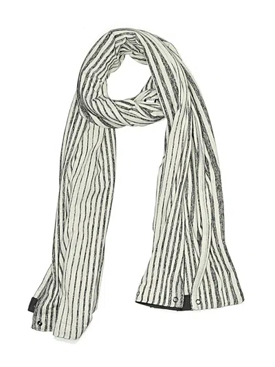 Pre-owned Lululemon Athletica Scarf In Gray