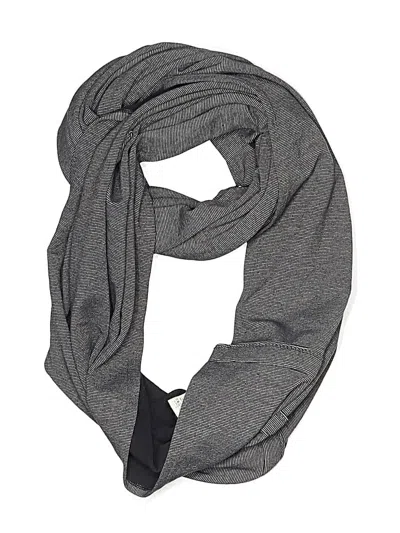 Pre-owned Lululemon Athletica Scarf In Gray