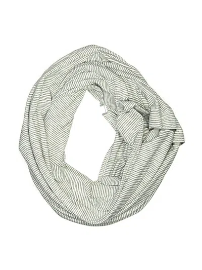 Pre-owned Lululemon Athletica Scarf In Gray