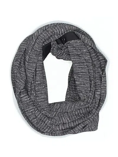 Pre-owned Lululemon Athletica Scarf In Gray