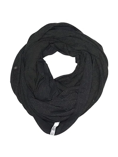 Pre-owned Lululemon Athletica Scarf In Gray