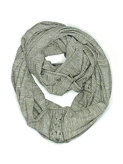 Pre-owned Lululemon Athletica Scarf In Green