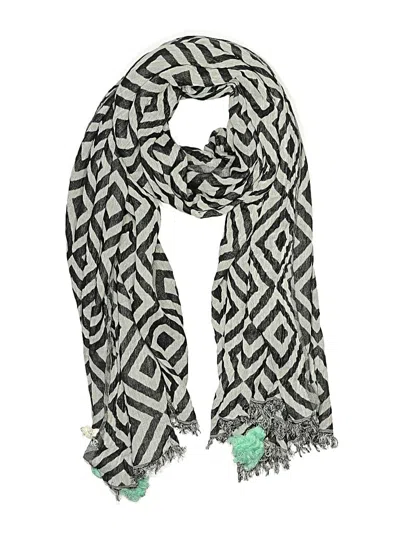Pre-owned Lululemon Athletica Scarf In Green