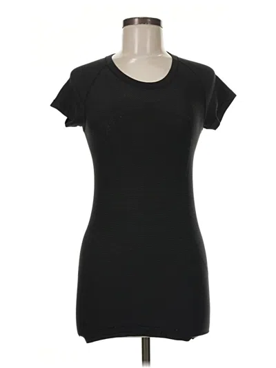 Pre-owned Lululemon Athletica Short Sleeve T-shirt In Black