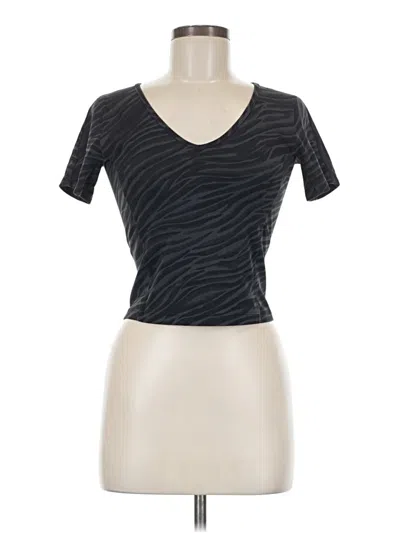 Pre-owned Lululemon Athletica Short Sleeve T-shirt In Gray