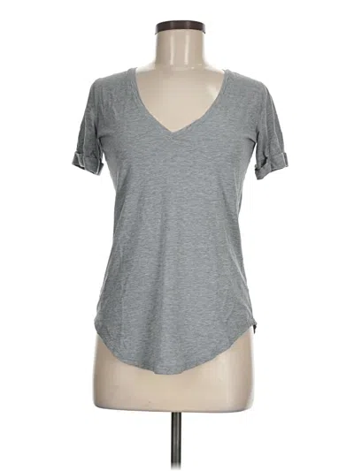 Pre-owned Lululemon Athletica Short Sleeve T-shirt In Gray