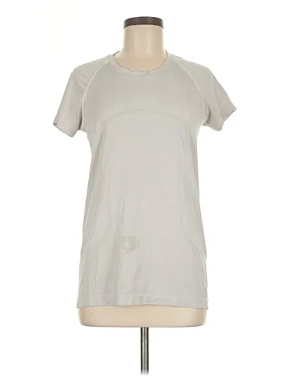 Pre-owned Lululemon Athletica Short Sleeve T-shirt In Gray