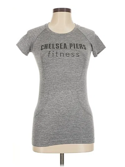 Pre-owned Lululemon Athletica Short Sleeve T-shirt In Gray