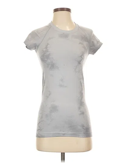 Pre-owned Lululemon Athletica Short Sleeve T-shirt In Gray