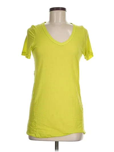 Pre-owned Lululemon Athletica Short Sleeve T-shirt In Green
