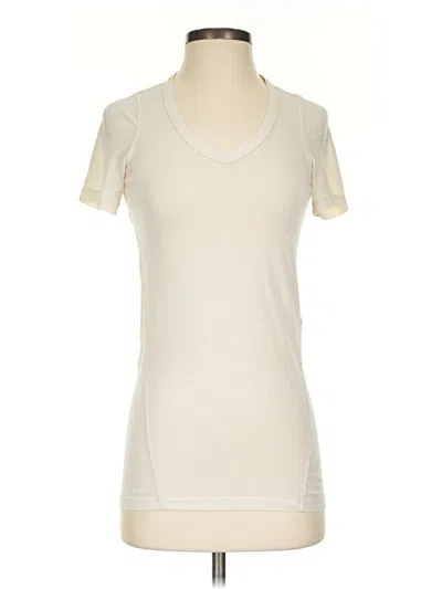 Pre-owned Lululemon Athletica Short Sleeve T-shirt In Ivory