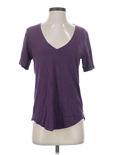 Pre-owned Lululemon Athletica Short Sleeve T-shirt In Purple