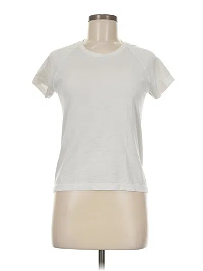 Pre-owned Lululemon Athletica Short Sleeve T-shirt In White