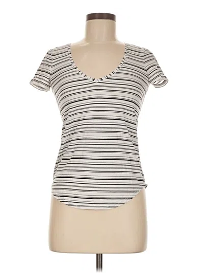 Pre-owned Lululemon Athletica Short Sleeve T-shirt In White