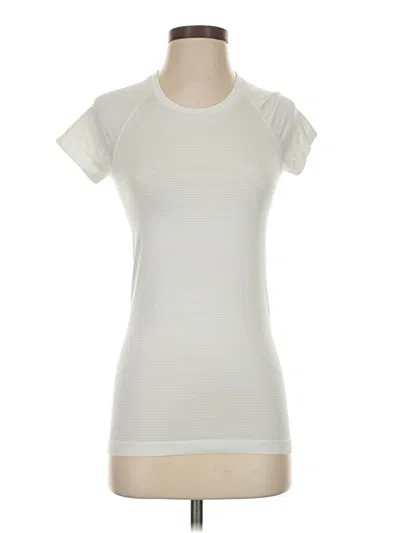 Pre-owned Lululemon Athletica Short Sleeve T-shirt In White