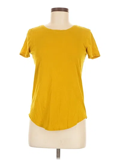 Pre-owned Lululemon Athletica Short Sleeve T-shirt In Yellow