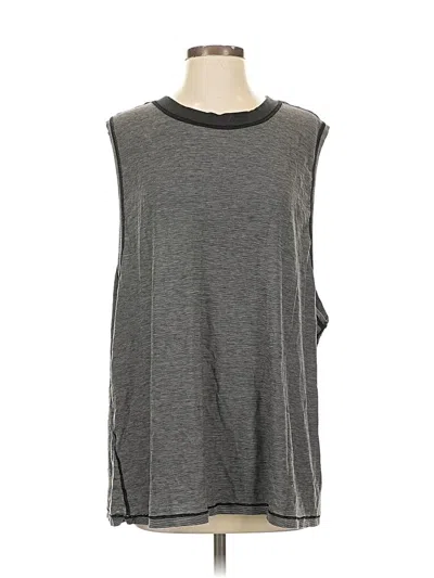 Pre-owned Lululemon Athletica Sleeveless T-shirt In Gray