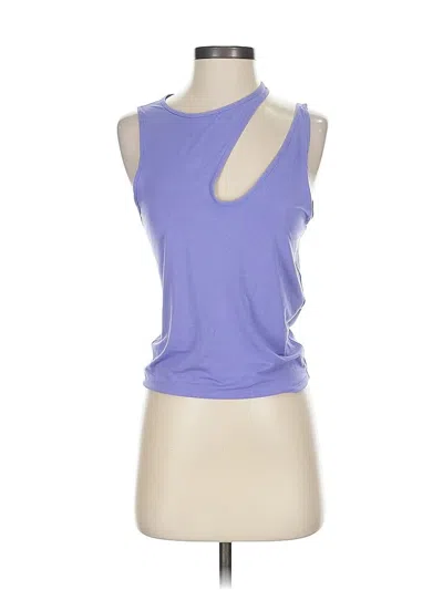 Pre-owned Lululemon Athletica Sleeveless T-shirt In Purple