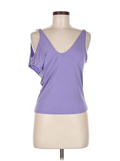 Pre-owned Lululemon Athletica Sleeveless T-shirt In Purple