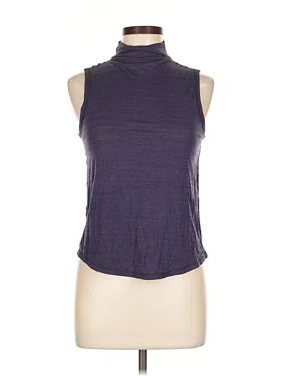 Pre-owned Lululemon Athletica Sleeveless T-shirt In Purple