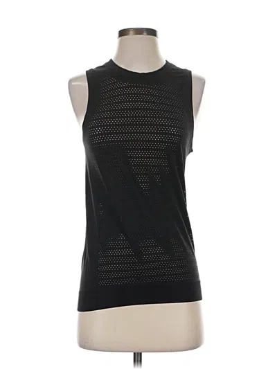 Pre-owned Lululemon Athletica Sleeveless T-shirt In Black