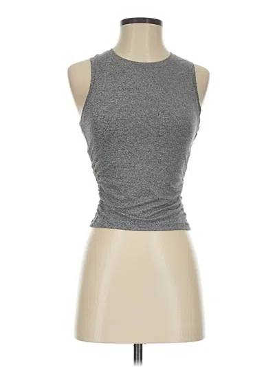 Pre-owned Lululemon Athletica Sleeveless T-shirt In Gray