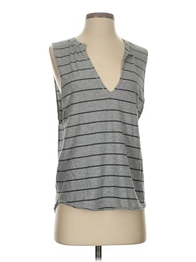 Pre-owned Lululemon Athletica Sleeveless T-shirt In Gray
