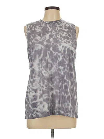 Pre-owned Lululemon Athletica Sleeveless T-shirt In Gray