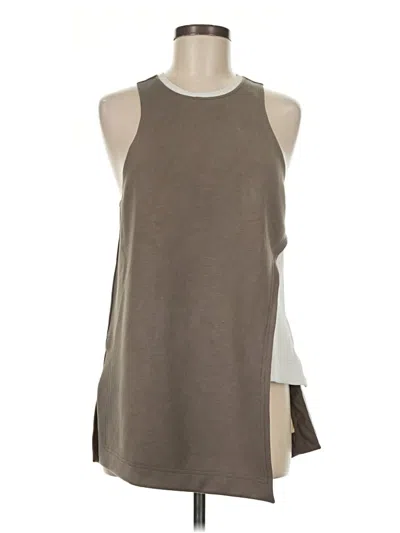 Pre-owned Lululemon Athletica Sleeveless T-shirt In Green
