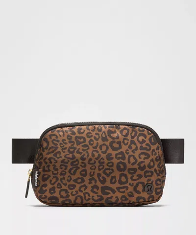 Lululemon Everywhere Belt Bag 1l