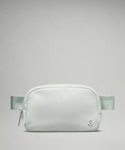 Lululemon Everywhere Belt Bag 1l